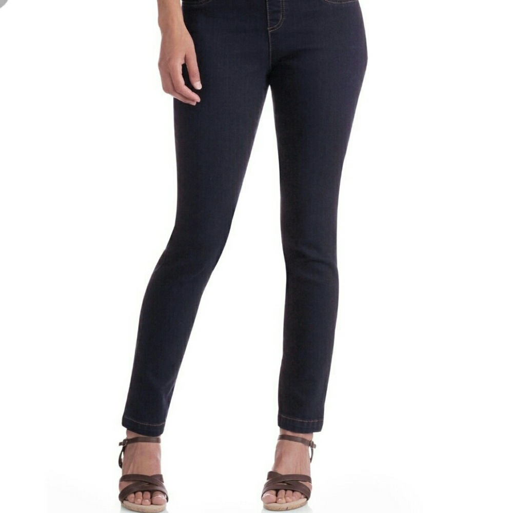 Dark wash jeggings
